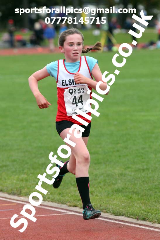 One mile, NECAA Open Meeting, Morpeth, Sunday, October 18th. David T. Hewitson/Sports for All Pics